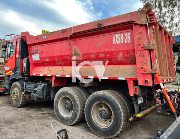 Camión Renault Kerax K460 Tolva - N°226 - Imagen 2