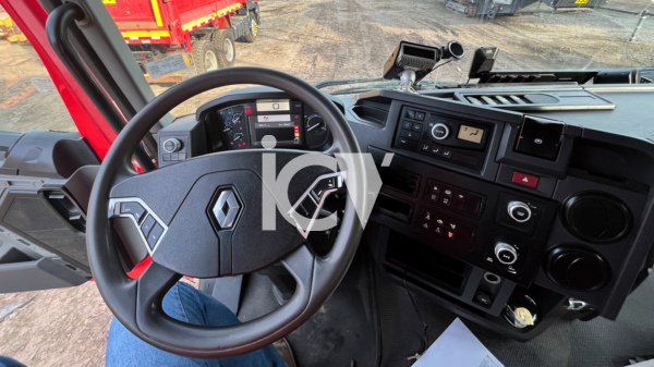 Camión Renault Kerax K480 Aljibe - N°302 - Imagen 7