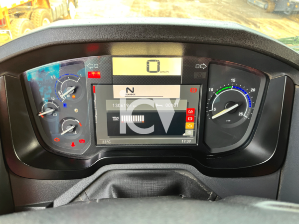 Camión Renault Kerax K480 Aljibe - N°302 - Imagen 9