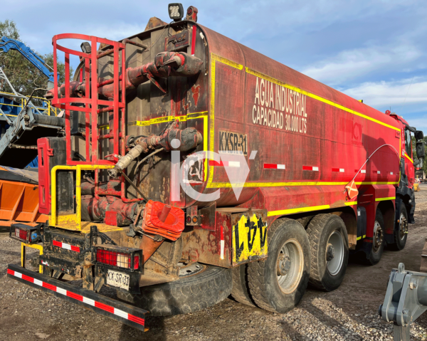 Camión Renault Kerax K480 Aljibe - N°302 - Imagen 5