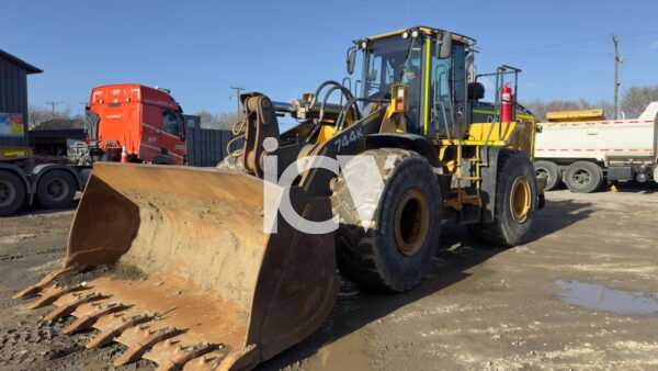 Cargador John Deere 774K - N°778